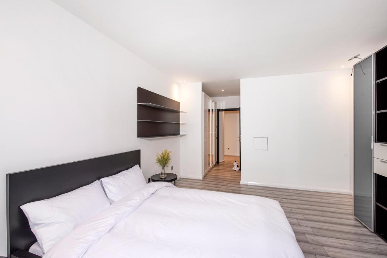 Large And Central 2 Bed ลอนดอน ภายนอก รูปภาพ